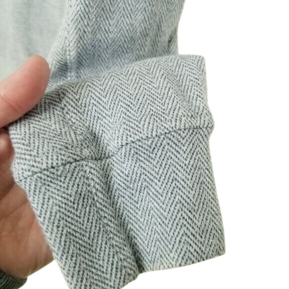 Adidas Men's L Gray & White Full Zip Jacket With Gold Logo‎ Stretchy Lightweight - Picture 11 of 14